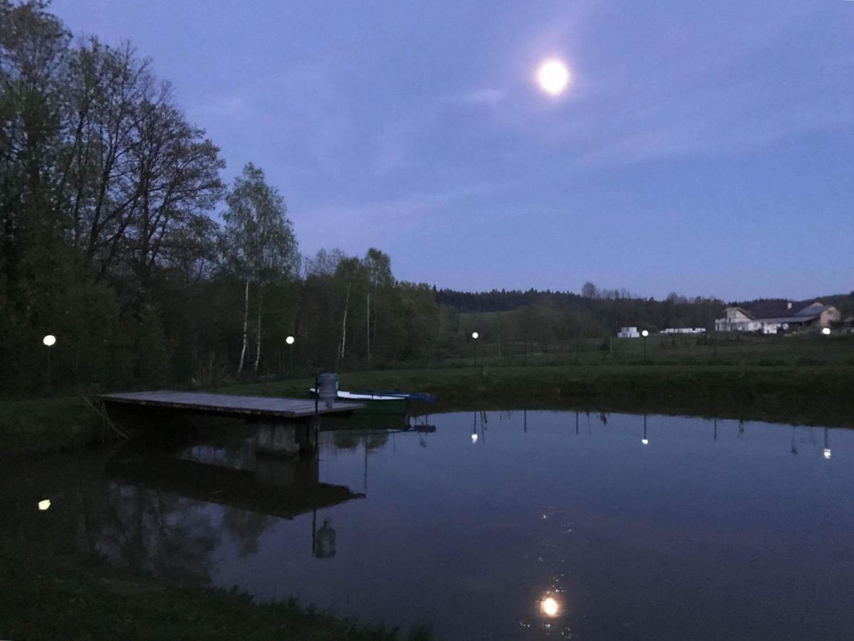 Domki Nad Stawem. Polańczyk Exteriör bild