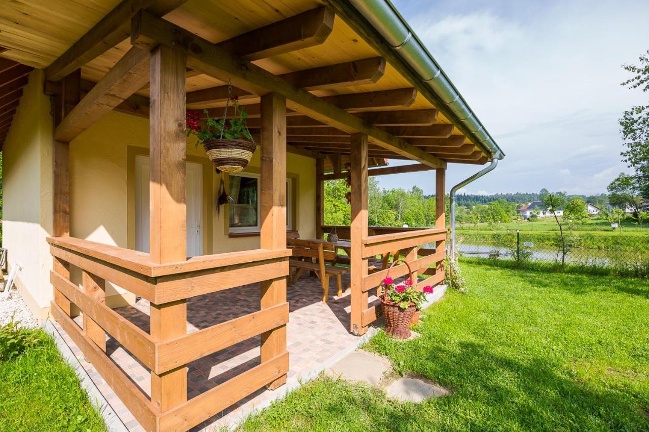 Domki Nad Stawem. Polańczyk Exteriör bild