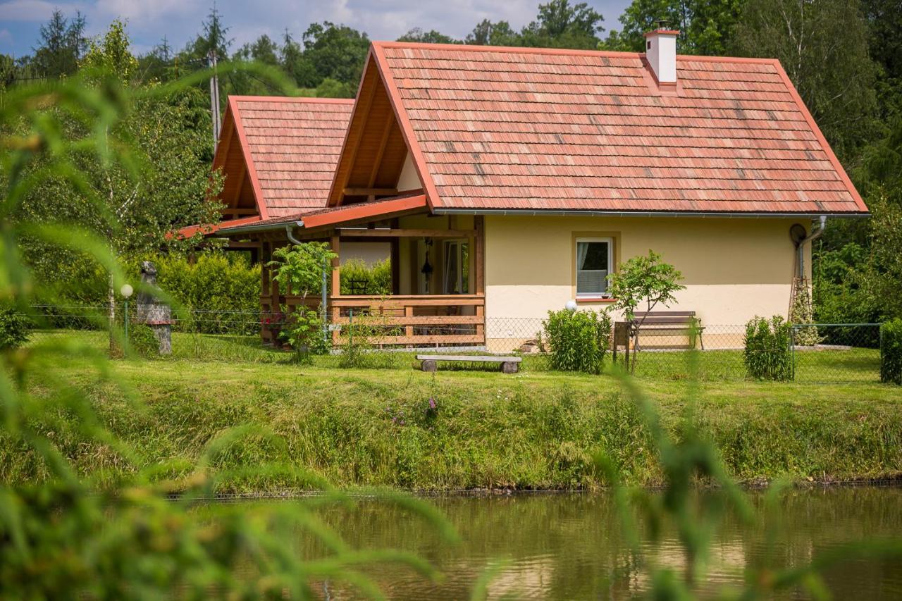 Domki Nad Stawem. Polańczyk Exteriör bild